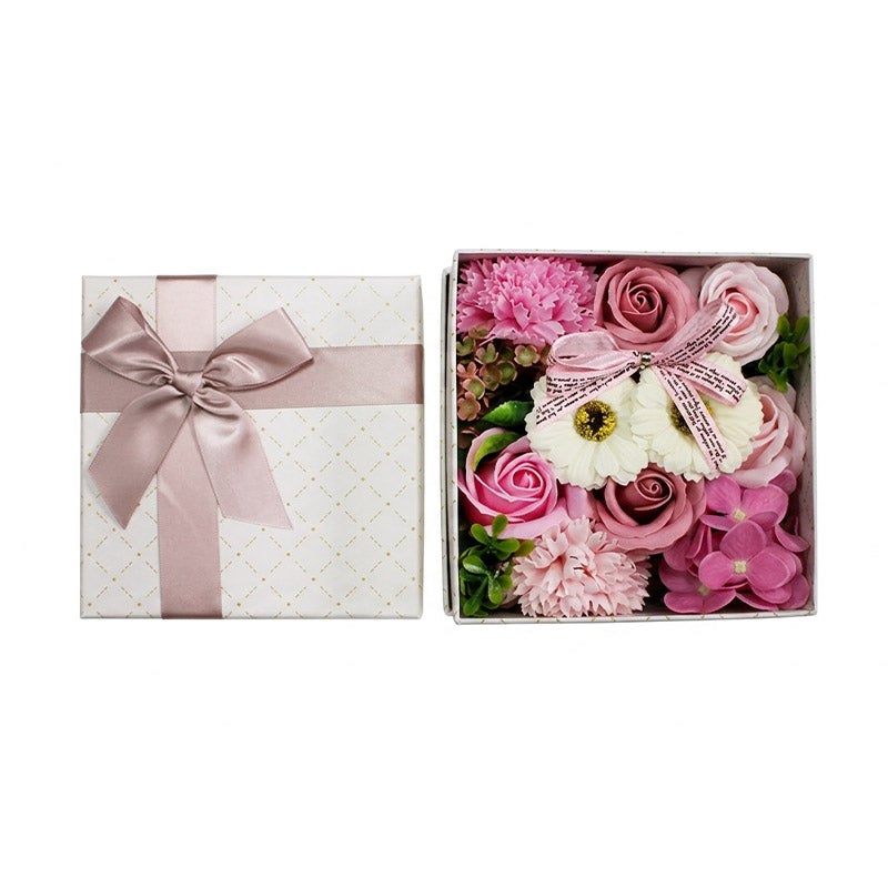 花のカタチの入浴剤　バスフレグランスボックスアレンジ