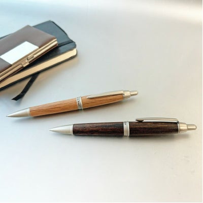 【名入れ無料】　三菱鉛筆 uni ピュアモルト PURE MALT プレミアムエディション シャープペンシル 0.5mm シャーペン 木軸 ダークブラウン ナチュラル ベージュ 文房具 筆記具 ギフト 誕生日 プレゼント